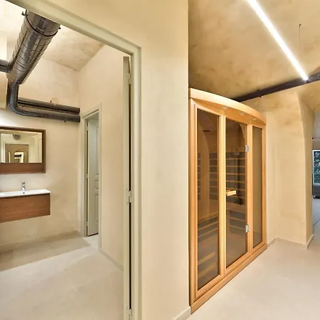 100 - Luxury 2 Bedroom - Beaubourg Marais * Paris